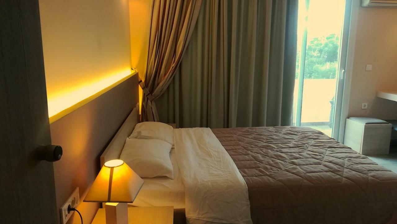 Apollon Hotel Plánosz Kültér fotó